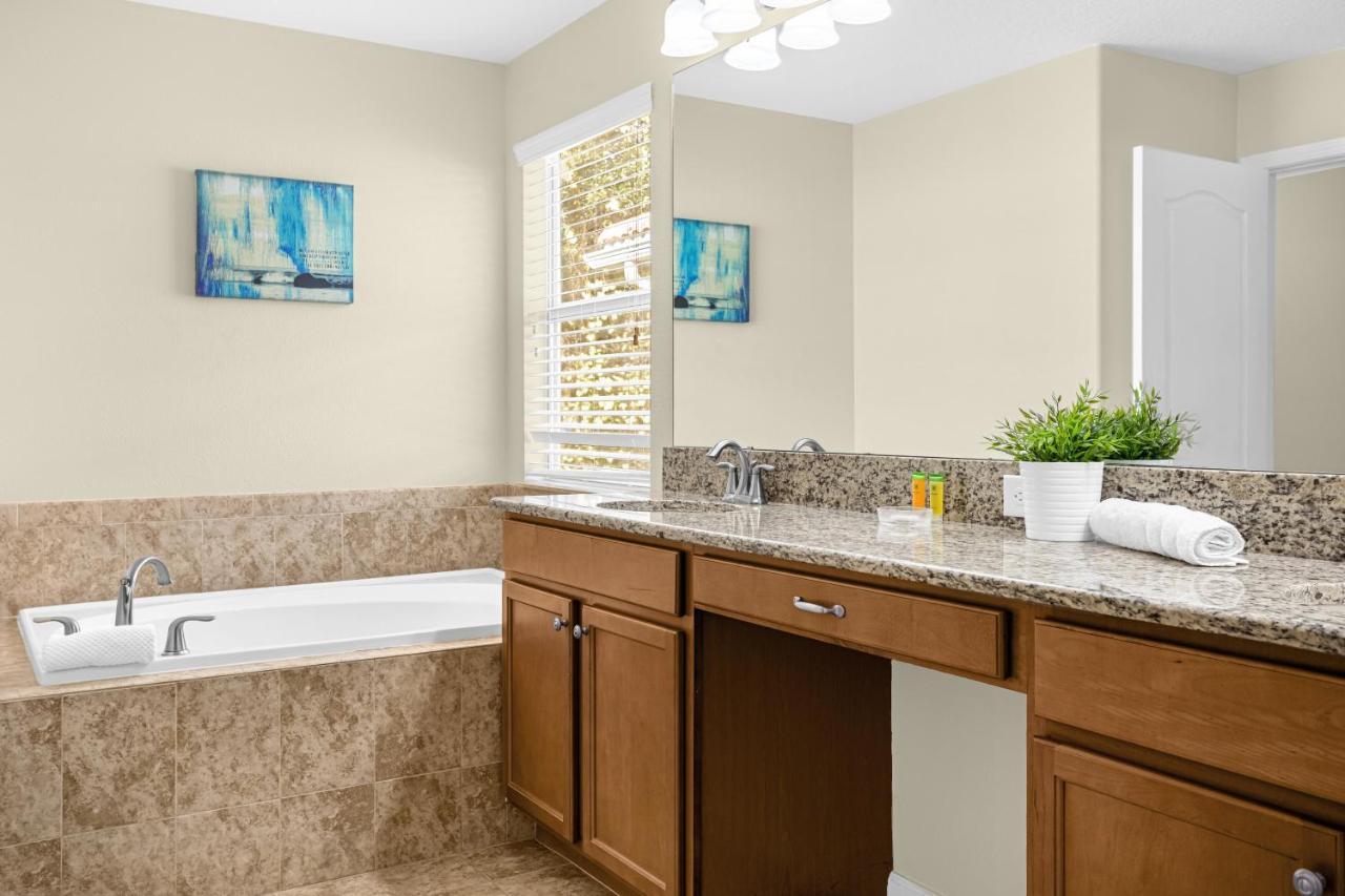 Light Yellow Home Lift Your Mood Near Disney 5Beds Киссимми Экстерьер фото
